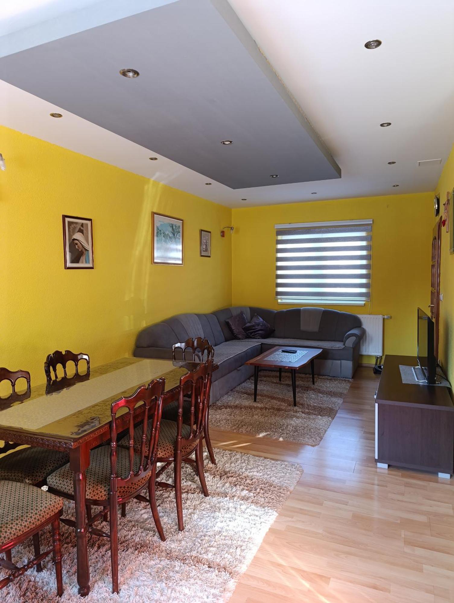 Apartman Ivano 쿠프레스 외부 사진